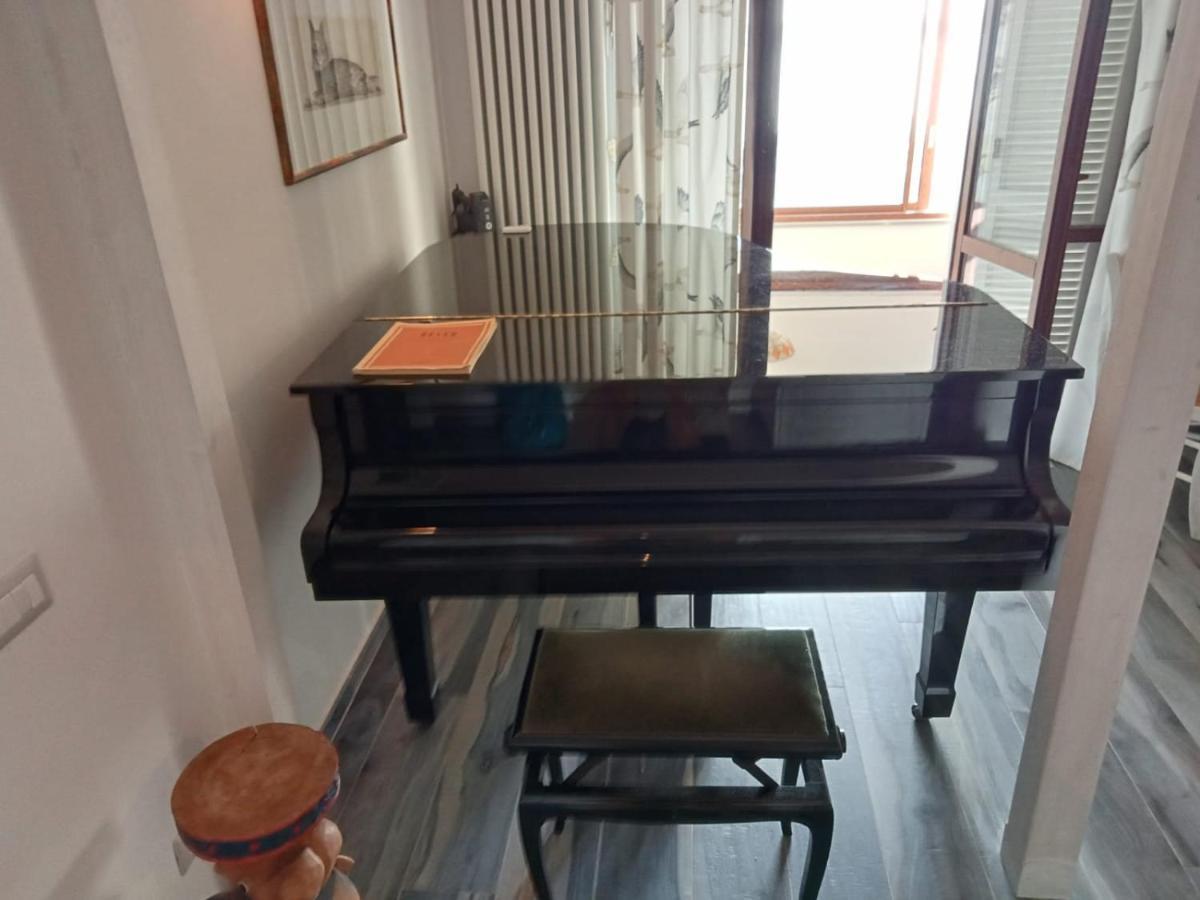 Sguardo Sul Lago Trevignano Romano Eksteriør billede